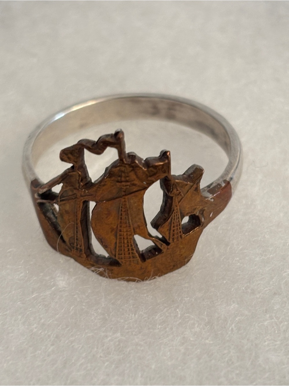 Vintage Ship Cutout Sterling Silver and Brass Ring - Picture 5 of 7